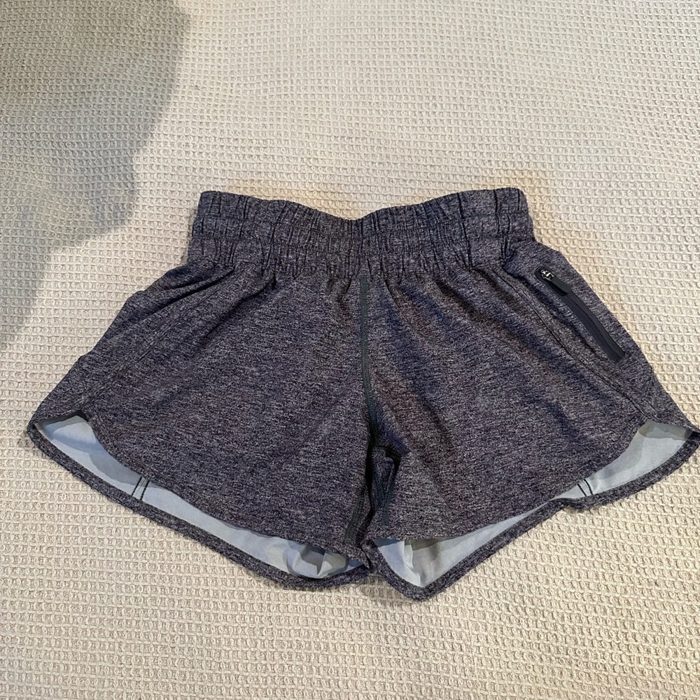 Lululemon tracker shorts